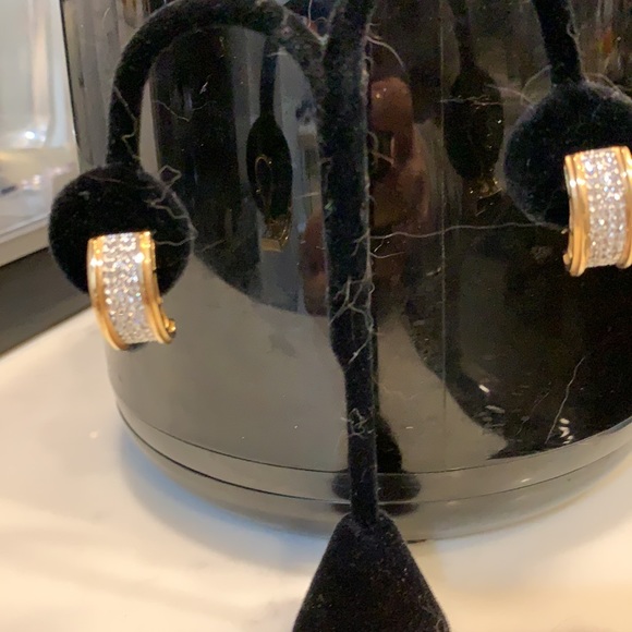 diamonds and 14kt gold earrings - Picture 2 of 7